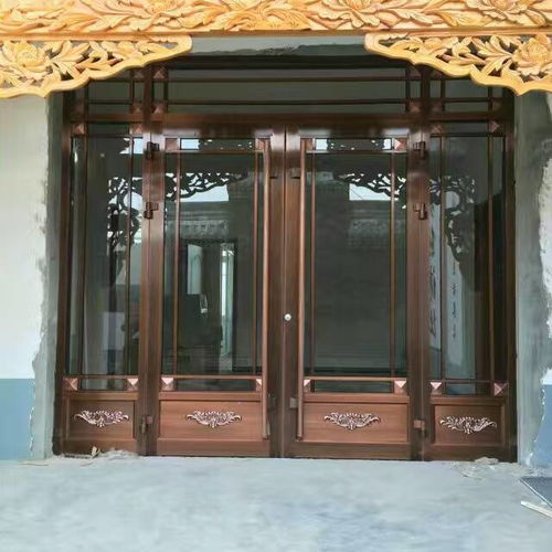 匠心鑄造，品質卓越——探尋臨朐國強門業與金斗門業的仿銅門訂制之道